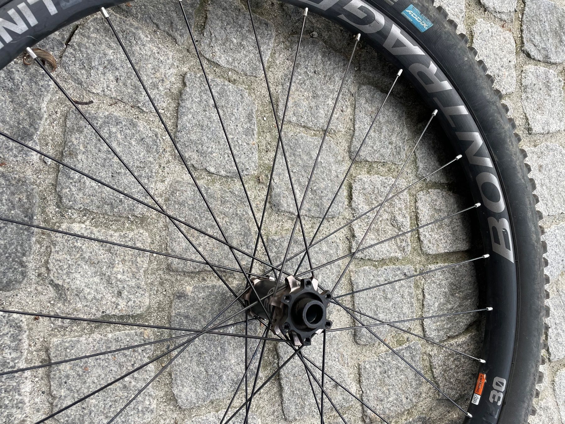 Pezzi di ricambio: Laufrad 27.5 Bontrager Boost 110 – Usato da Muri AG venduto da Rizal 1