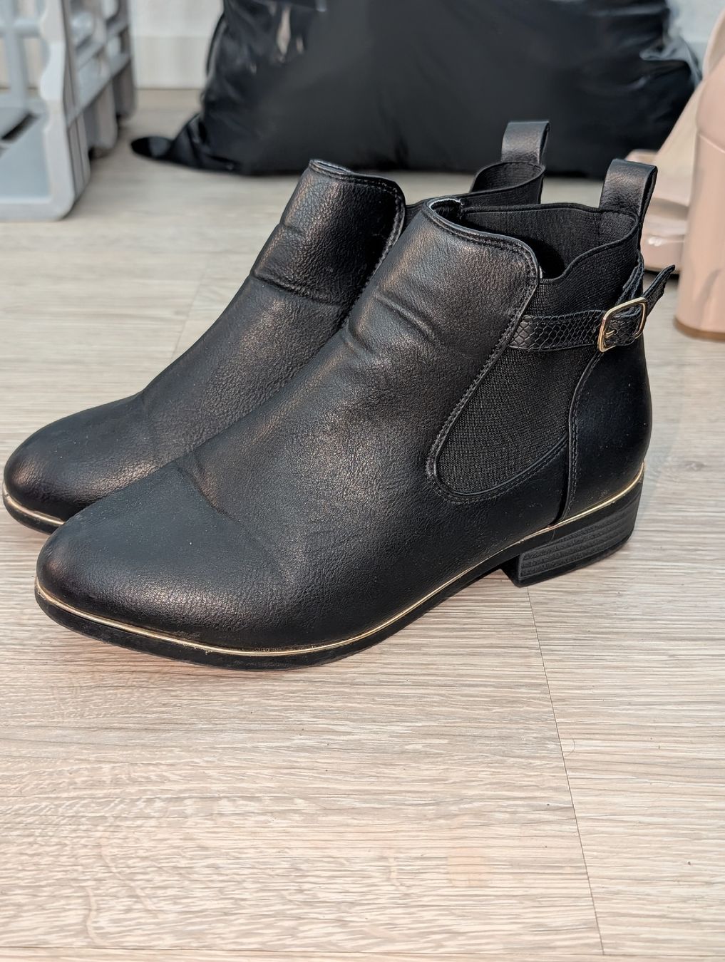 Scarpe da donna: Stiefeletten schwarz Grösse 37 New Look – Usato da Münsingen venduto da ale_md2s