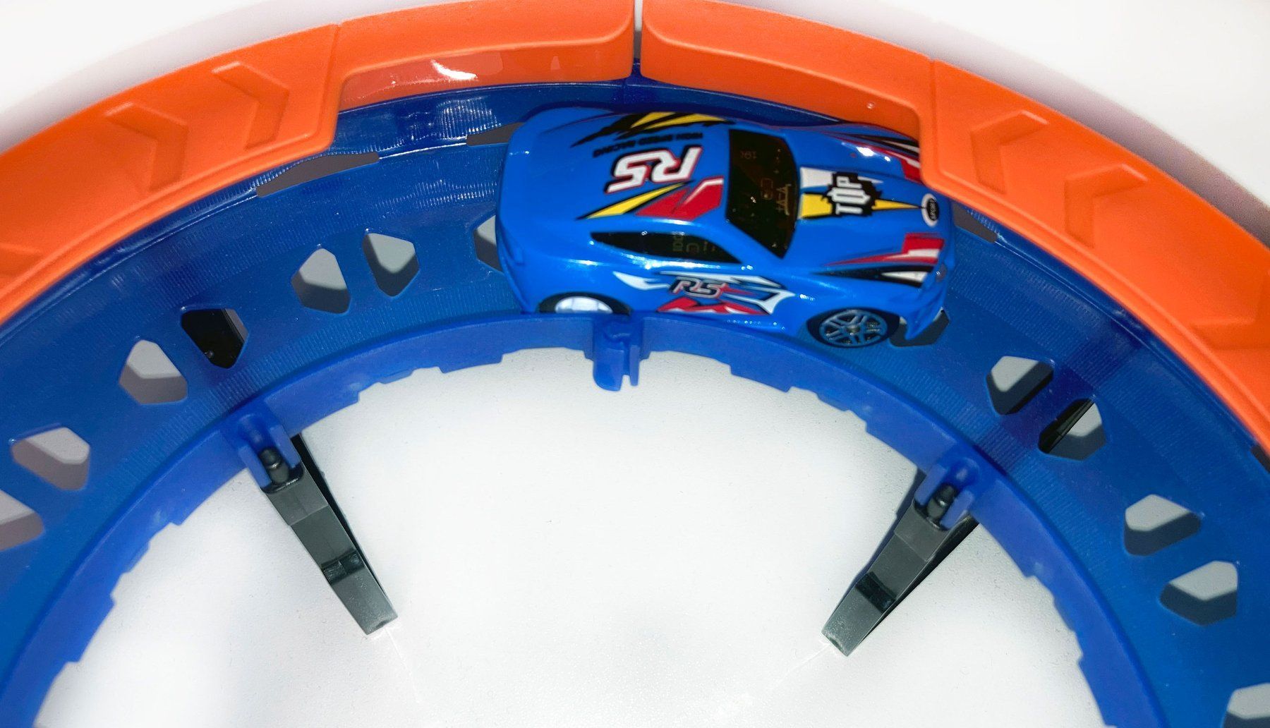 Spielzeuge: RC MAGIC TRAXX GLOW 113-TEILIG – Neu und originalverpackt aus Walenstadt von Trend-24 3