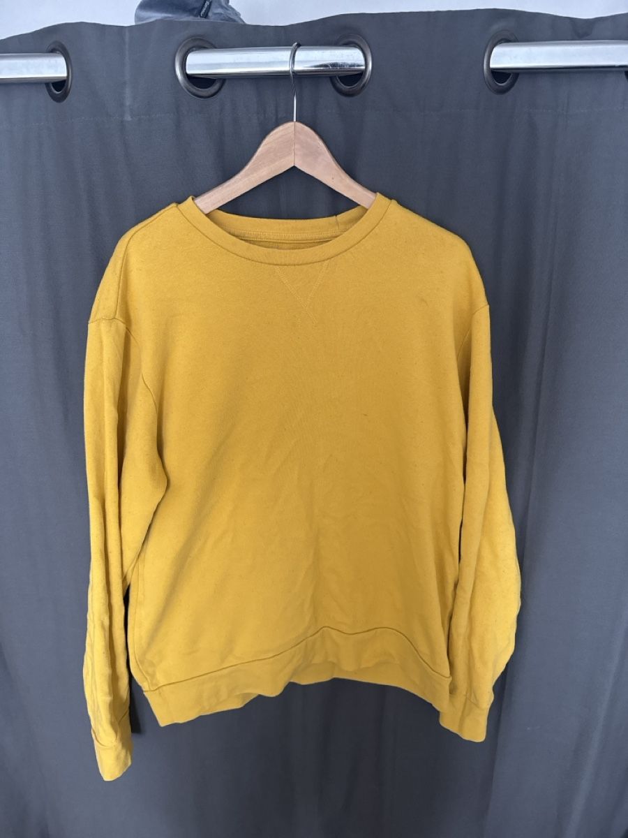 Pull&Bear Maglioni & Felpe: Warmer, gelber Pull&Bear Pullover, Grösse XL, Top Zustand! – Usato da Zürich venduto da Juaniiito