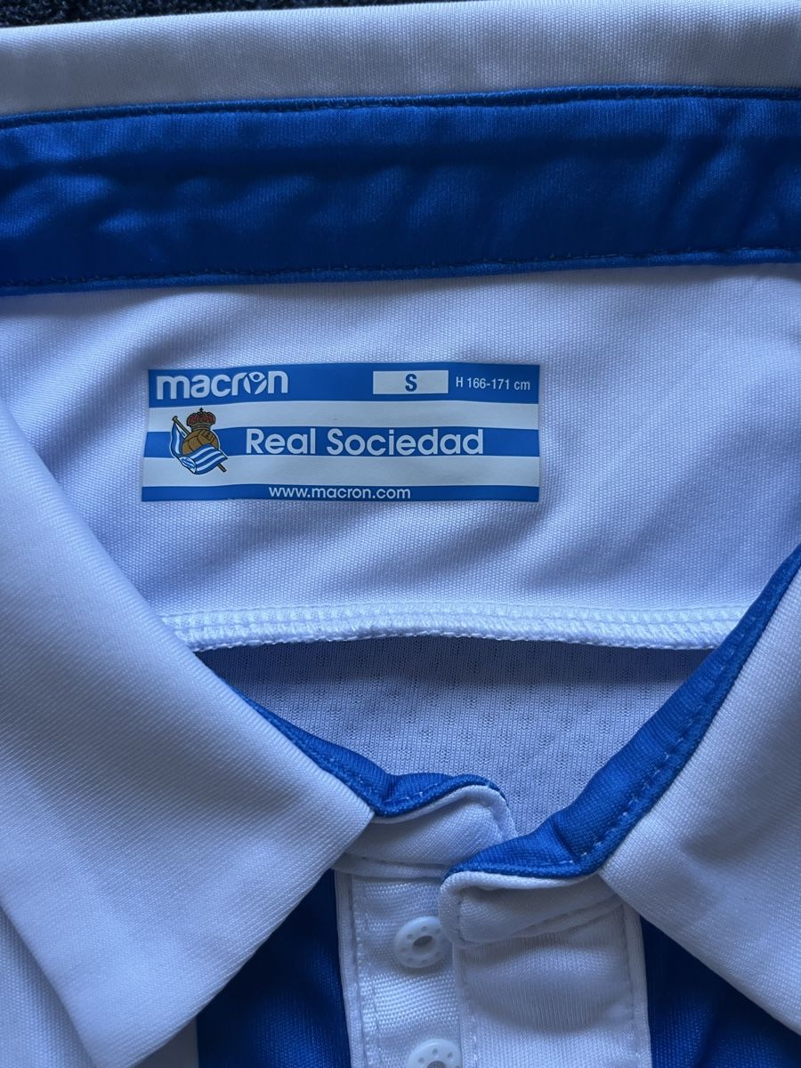 Maillots de corps & Pantalons: Maillot real sociedad  – Neuf avec emballage d'origine à Chambésy par Louwall_football 2