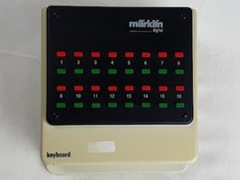 Märklin 6040 Keyboard, Stellpult für 16 Magnetartikel.