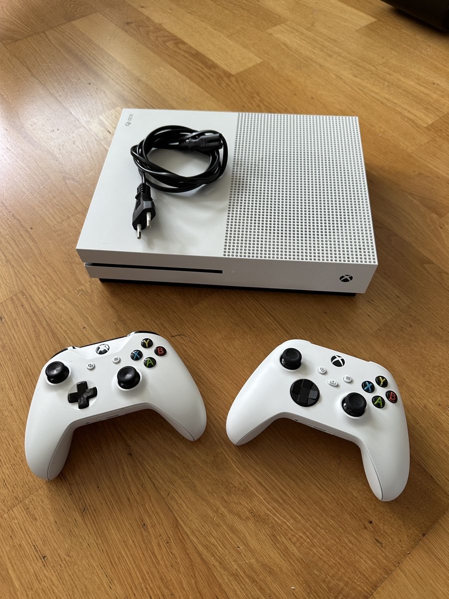 Microsoft Console: Xbox One S Konsole – Usato da Greifensee venduto da madskull86