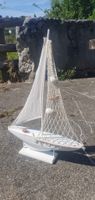 Déco marine: petit voilier artisanal, ambiance estivale