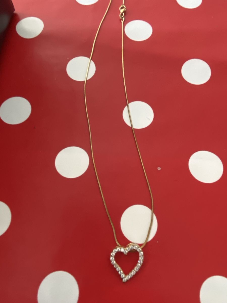 Colliers: Collier – D'occasion à Grand-Lancy par Didine015