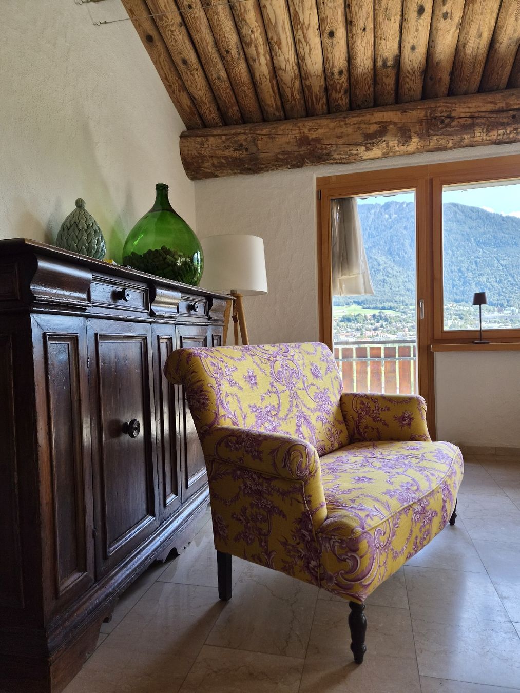 Sofas: Antikes Sofa mit neuem Stoffbezug – Gebraucht aus Haldenstein von Ramona_D.