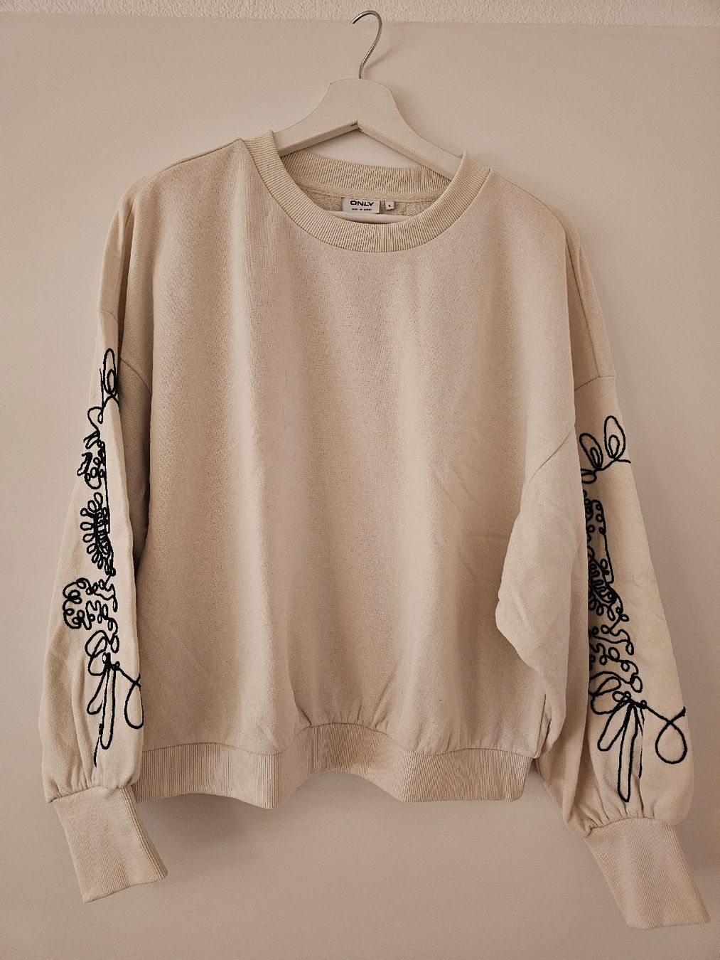 Only Maglioni & Felpe: Only Pullover / ONLBROOKE L/S O-Neck Details SWT NOOS – Usato da Boswil venduto da FabiienneM 1