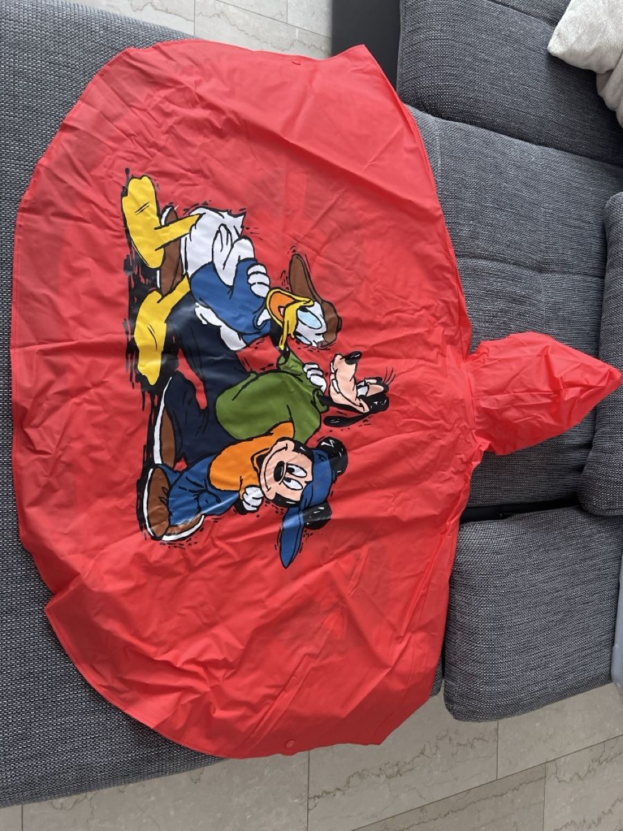 Altro in  Abbigliamento & Accessori: Regen Poncho Disney Gr.116/128 – Usato da Samstagern venduto da Katinka8 1