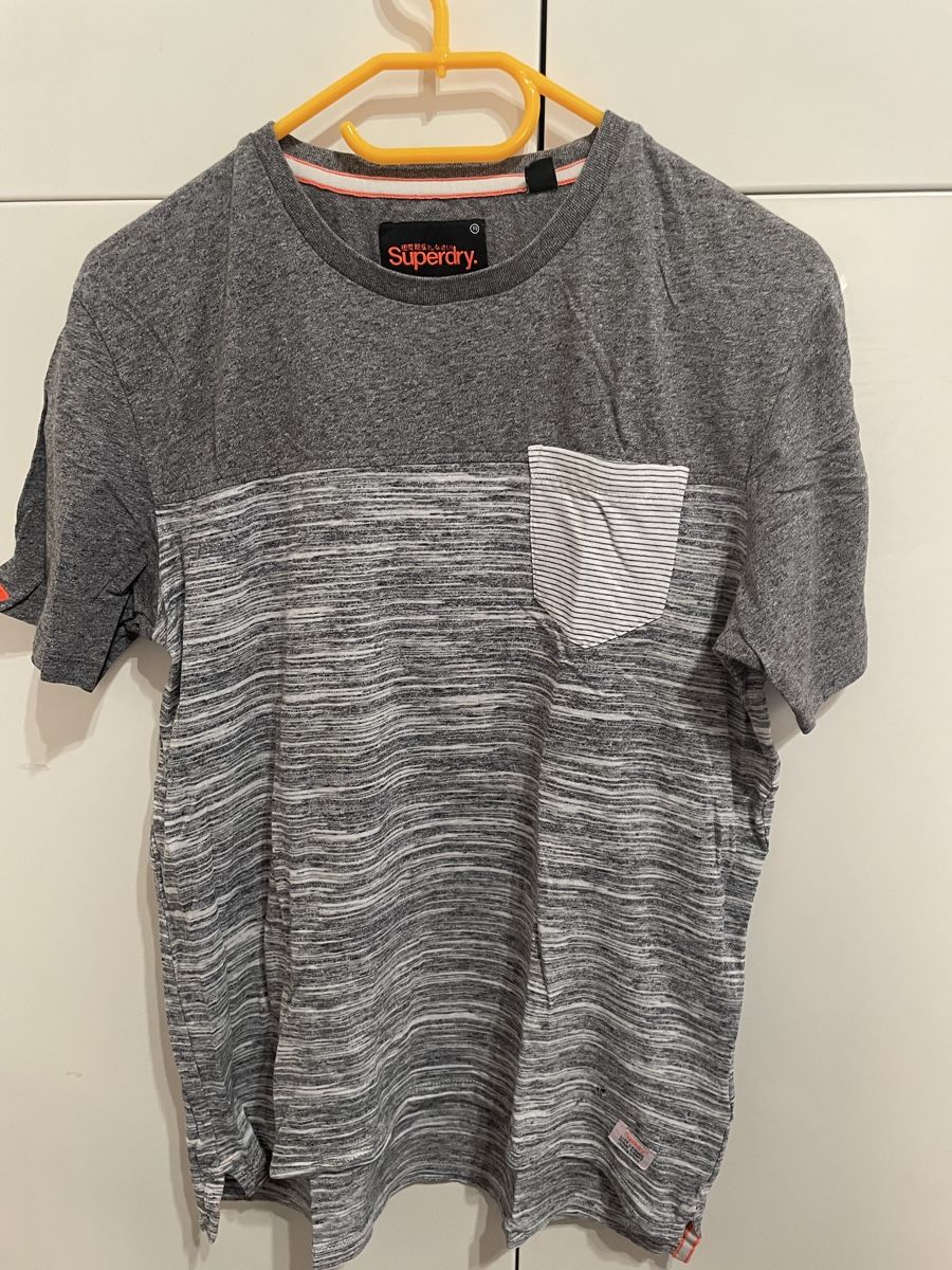T-shirt: 8 T shirts size S – Usato da Comano venduto da alice_x26x 7