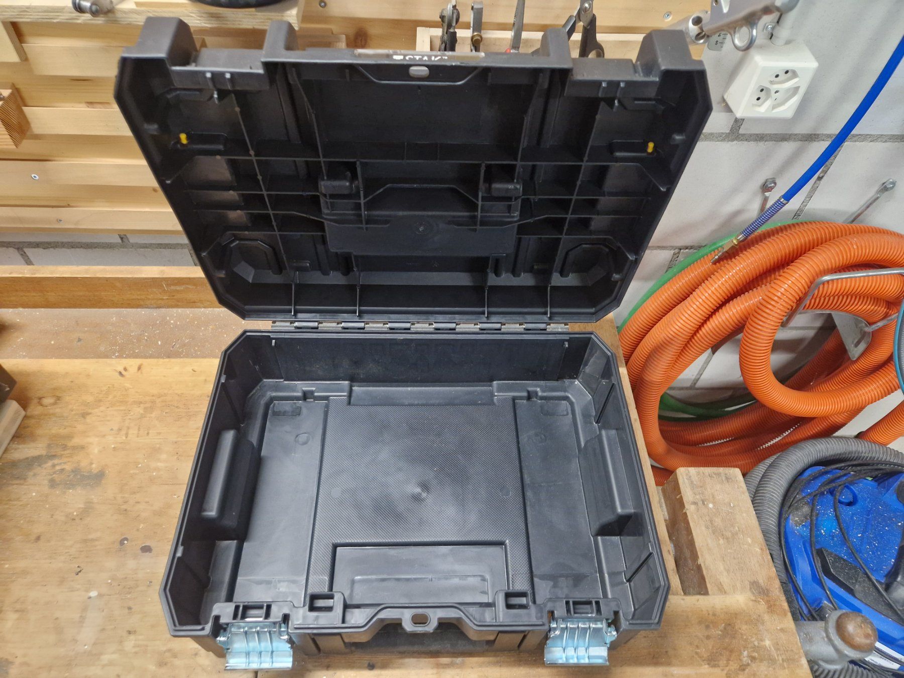 Autres articles pour la maison: Dewalt TSTAK Box – Neuf (Voir description) à Weissbad par kod_8k5l 1
