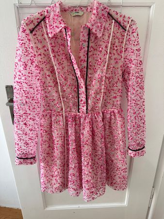 Fendi Kleid rosa bestickt Grösse 40 neuwertig