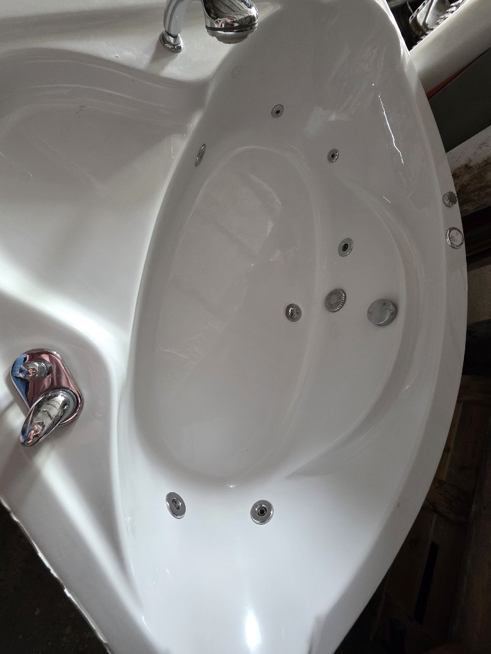 Vasche da bagno: Baignoire d'angle hydromassante Sirem – Usato da Collonges venduto da 2D_Collector 1