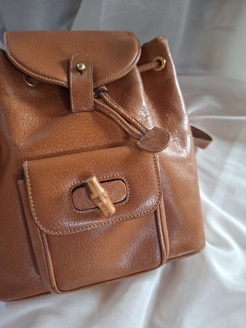 Gucci Rucksäcke: Sac à dos Gucci bamboo – Gebraucht aus Lausanne von Super-cerise 1