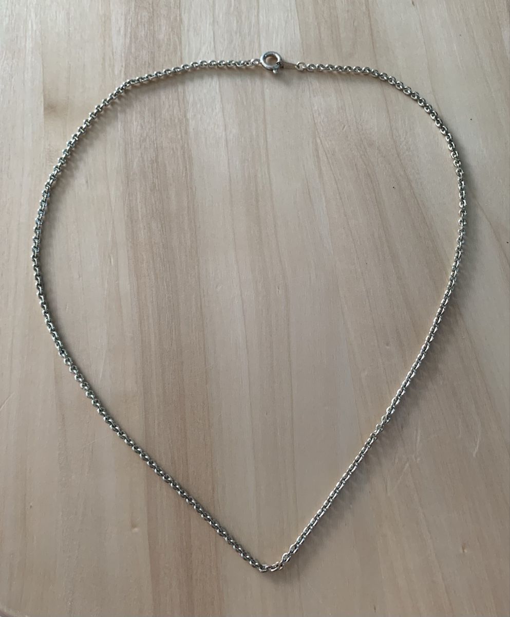 Catenine: Silver toned necklace 45 cm used condition – Usato da Basel venduto da cat_sq5m