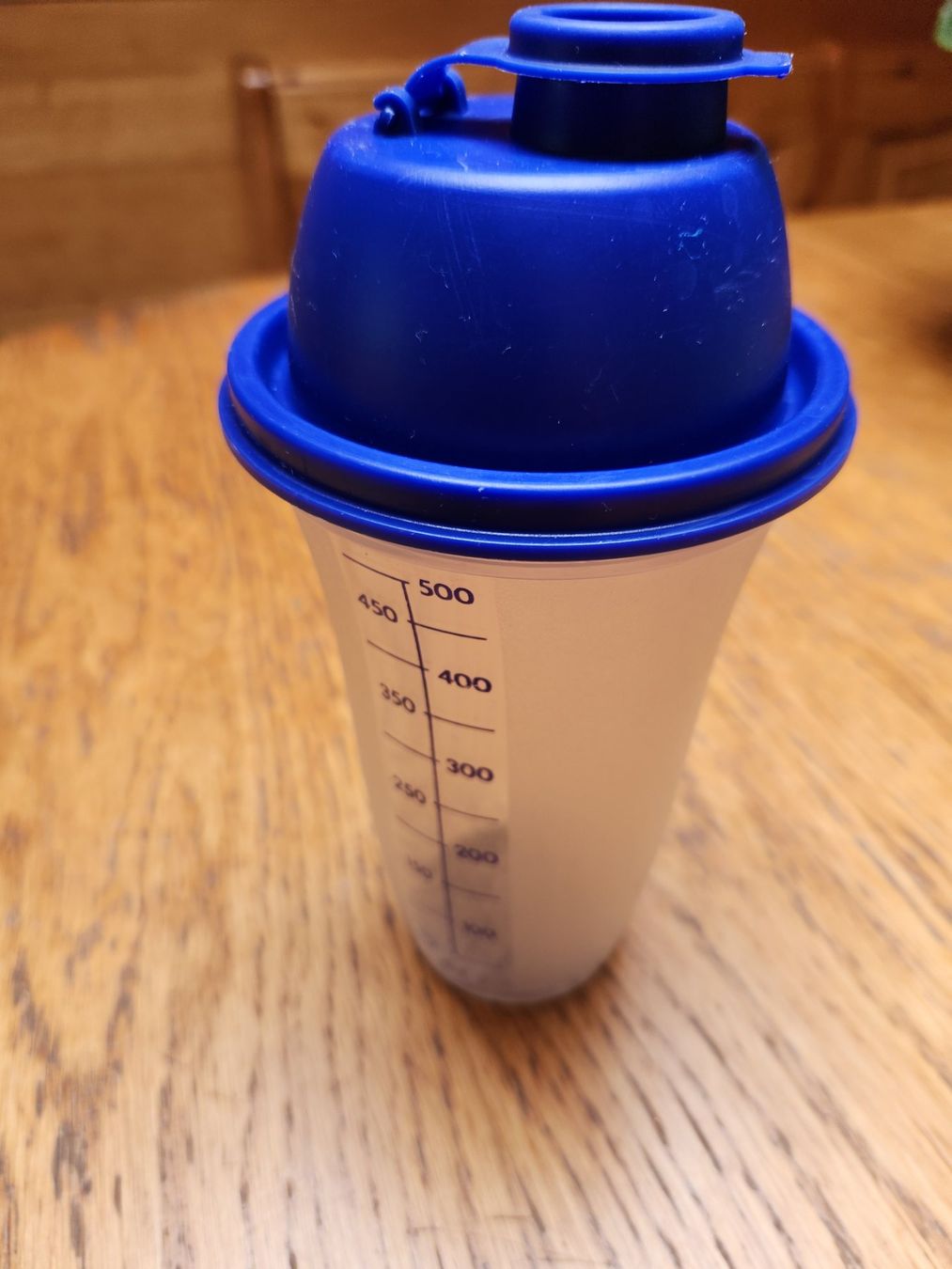 Tupperware Contenitori & Simili: Tupperware Shaker 500ml kleinem Teiler Orange od.Blau – Usato da Gstaad venduto da Meiel2020 5