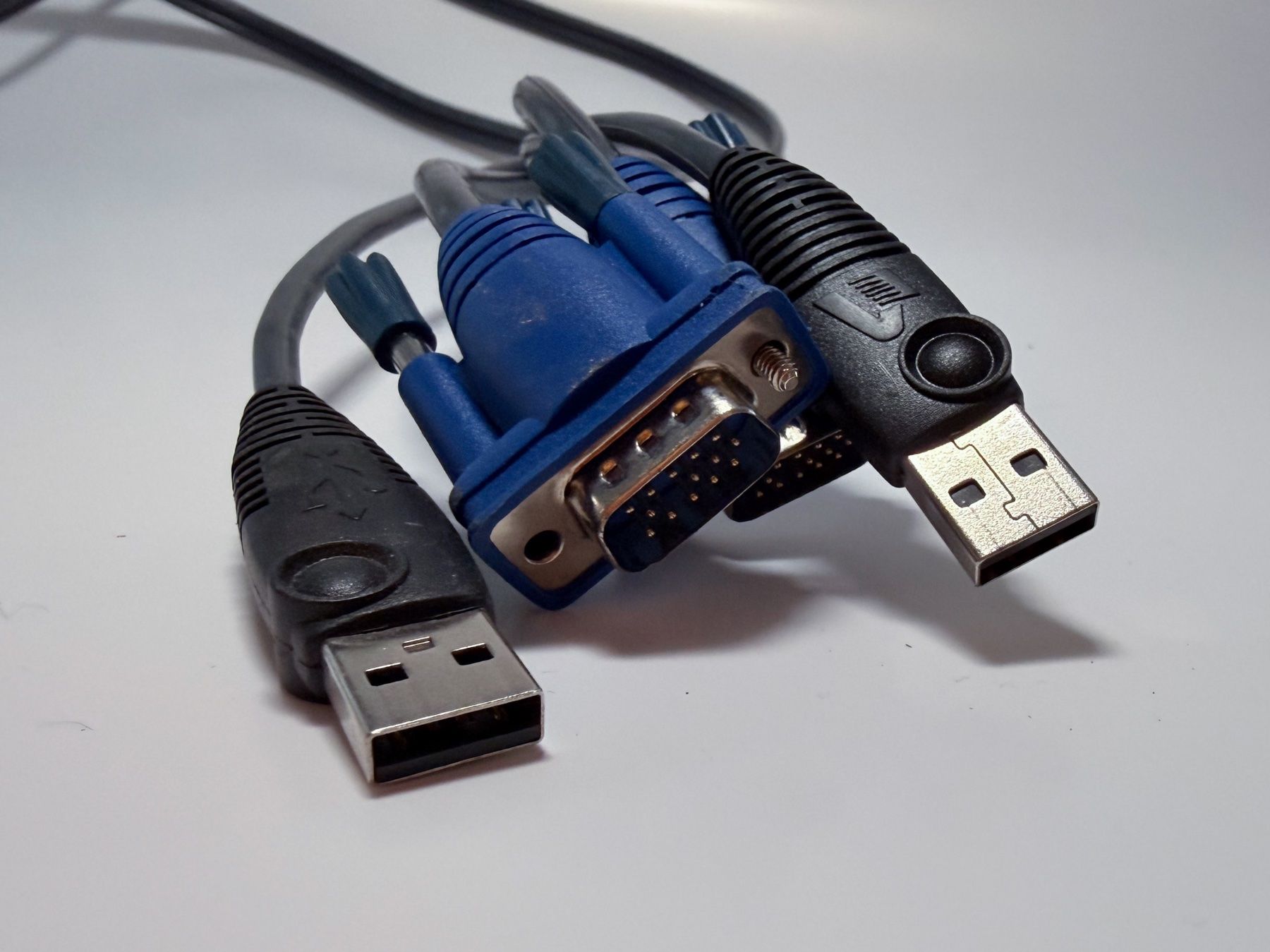 Hub & Switch: ATEN Master View KVM Switch CS-102U – Usato da Port venduto da Ubuy 4