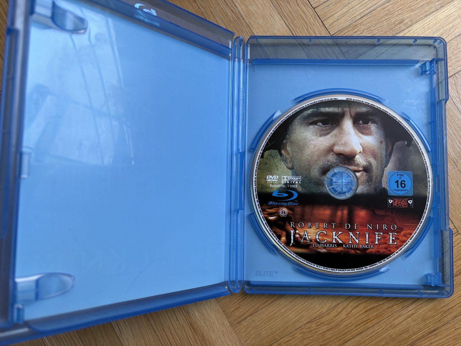 Tutti i DVDs: Jacknife - Blu-ray – Nuovo (secondo la descrizione) da Zürich venduto da Malcom 1