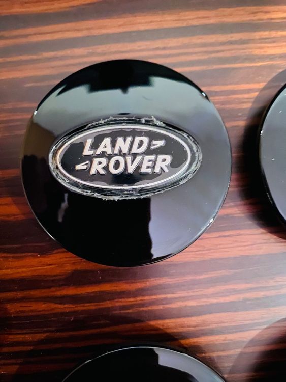 Vertikal Des Land Rover Defender In Island In Schwarz Und Weiß