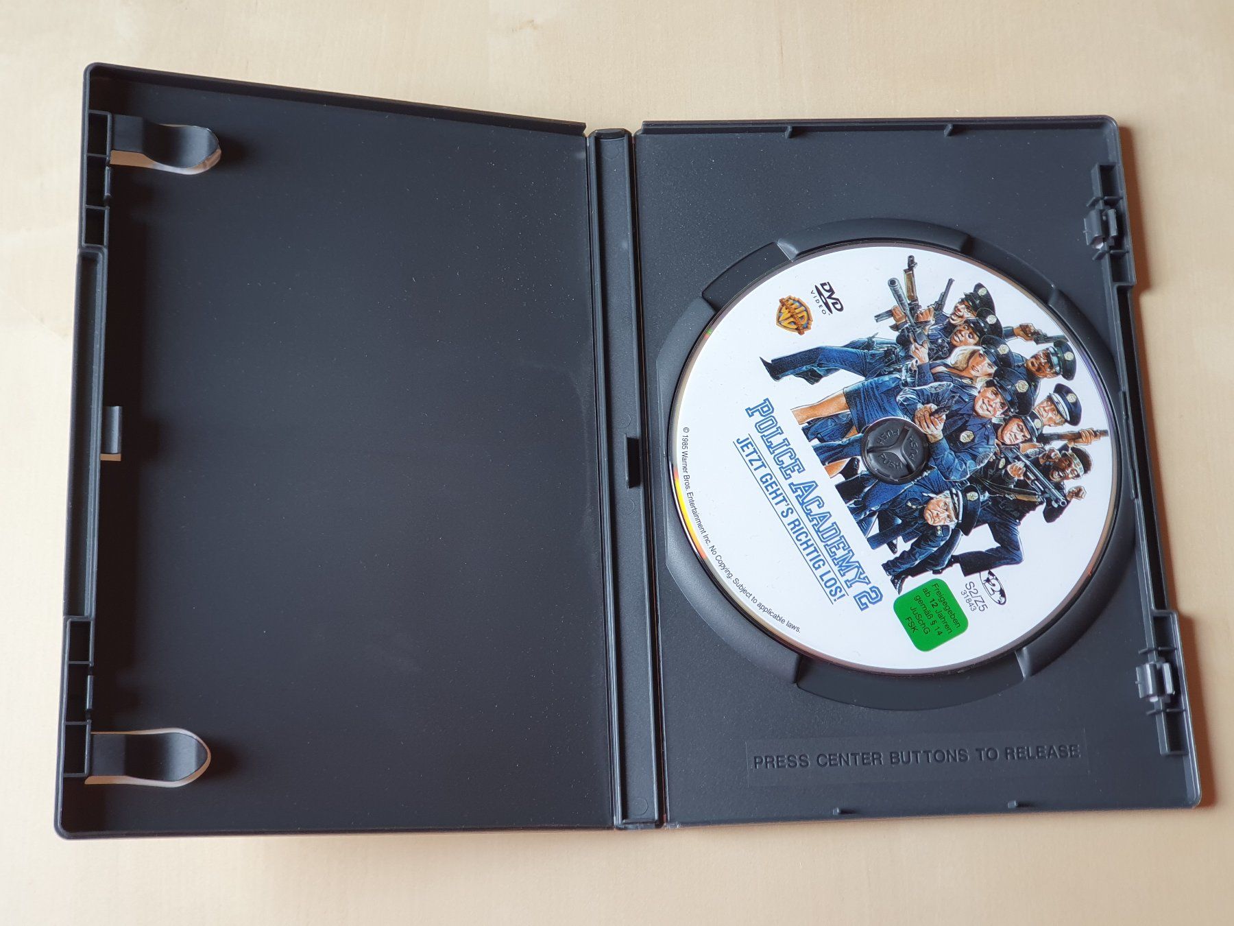 Tutti i DVDs: Police Academy 2 – Usato da Stansstad venduto da collectorsshop 2