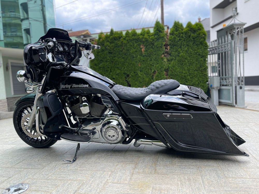 Harley Bagger Endstufe - Custombike und Harley-Davidson Werkstatt Aargau