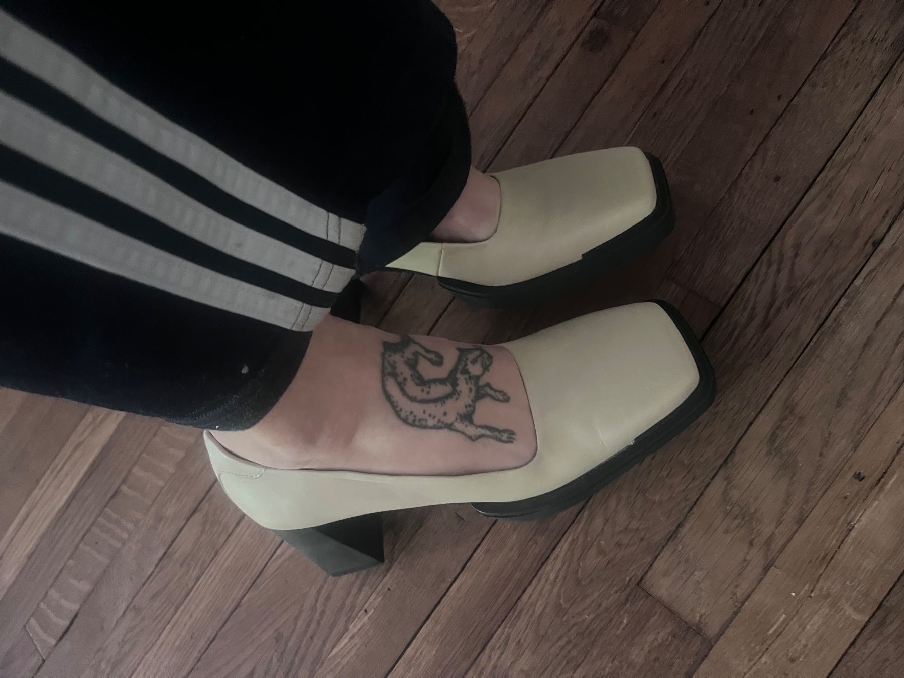 Vagabond Scarpe da donna: Beige Vagabond Pumps Square Toe neu – Nuovo (secondo la descrizione) da Zürich venduto da spusi-town 1