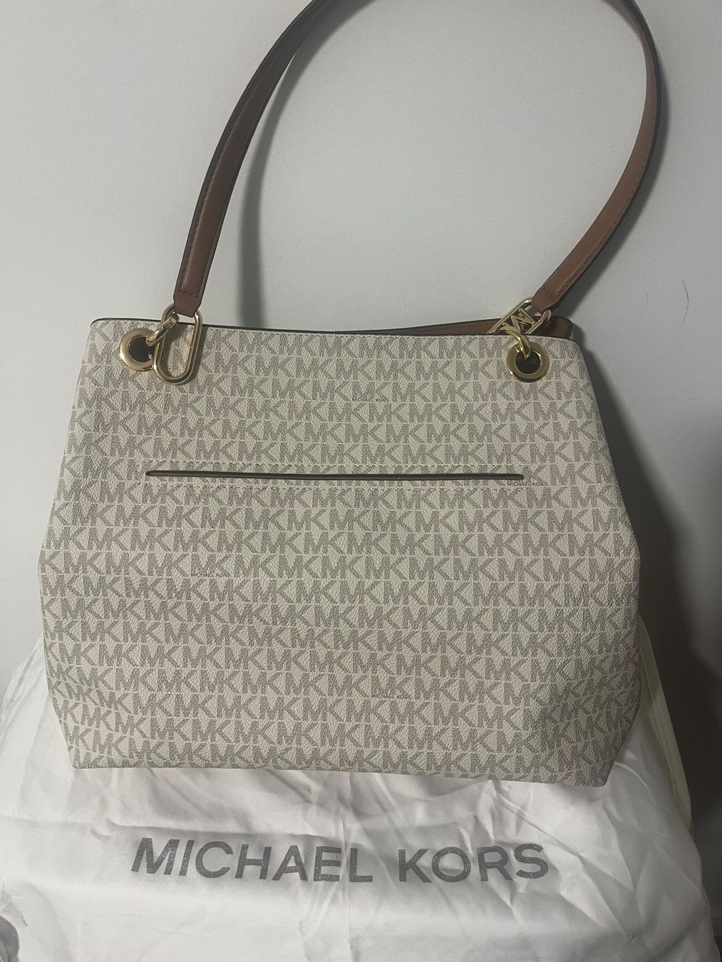 Michael Kors Sacs femmes: Michael Kors Kensington Handtasche Vanilla – Neuf avec emballage d'origine à Zürich par Nrosa 1