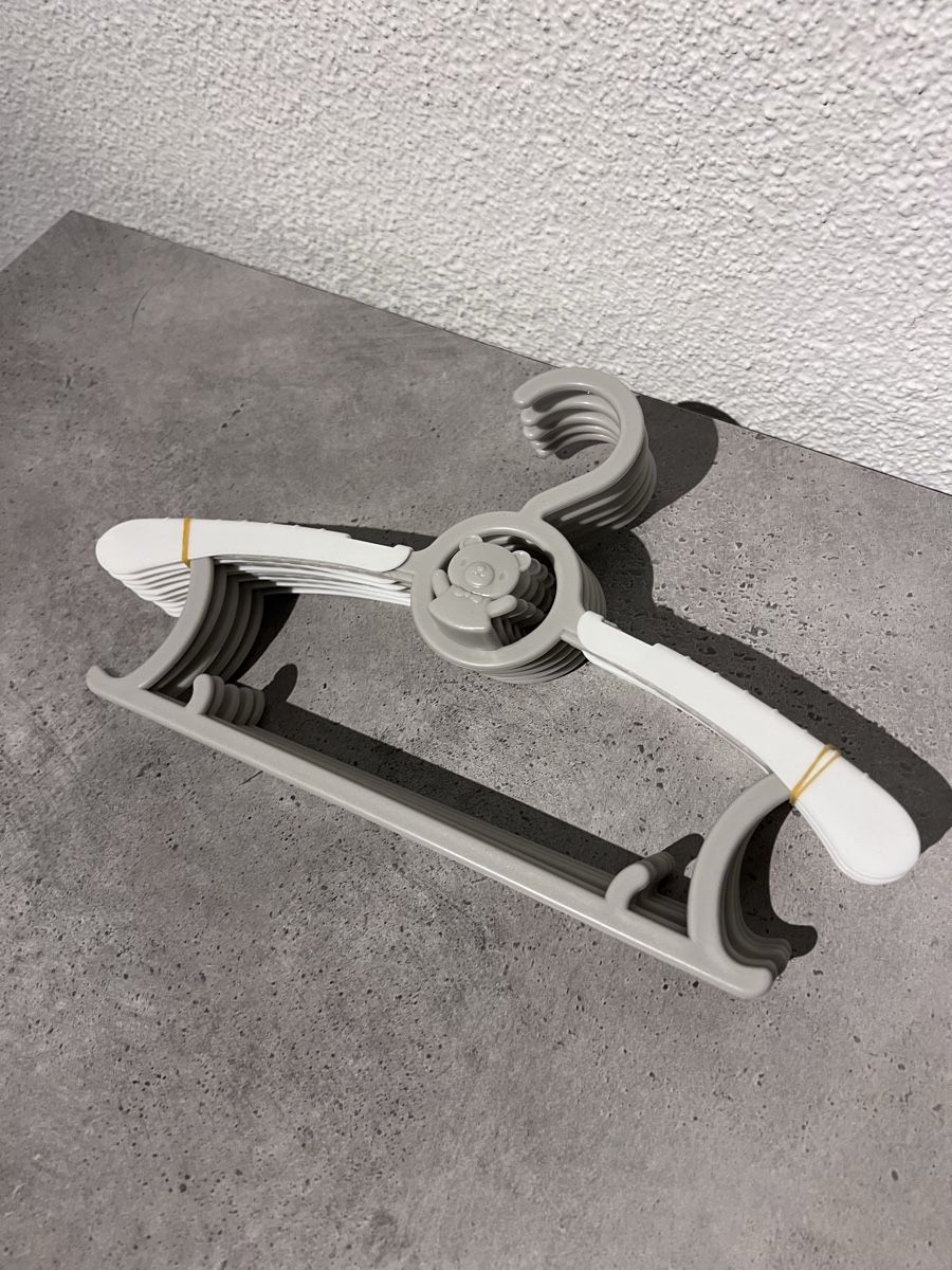 Appendiabiti: Kinderkleiderbügel – Nuovo e nell'imballaggio originale da Solothurn venduto da sl_27