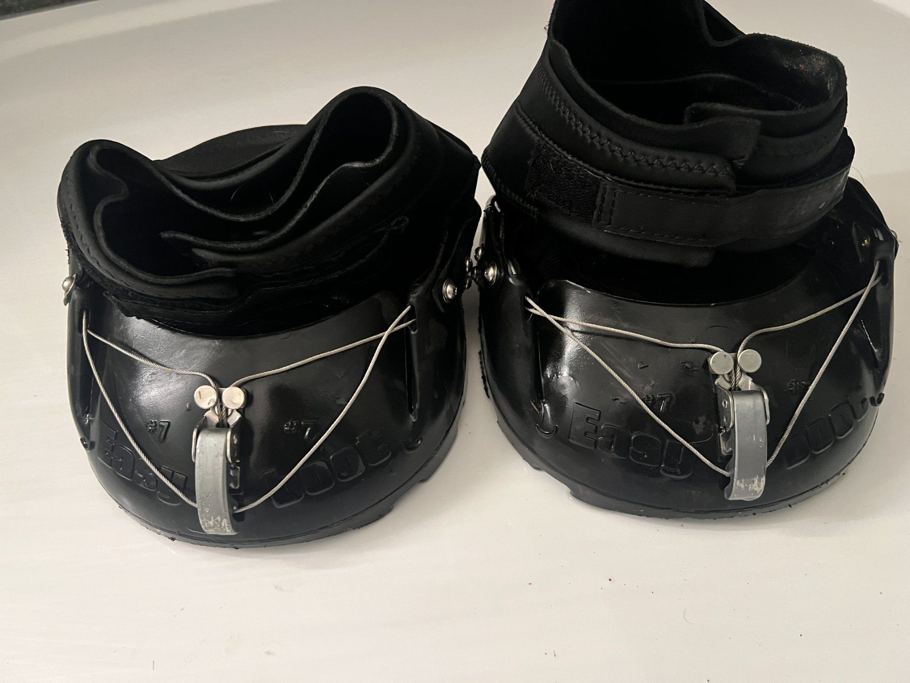 Scarpe per cavalli: Epic EasyBoots Hufschuhe Gr. 7 – Usato da Beinwil am See venduto da jw131