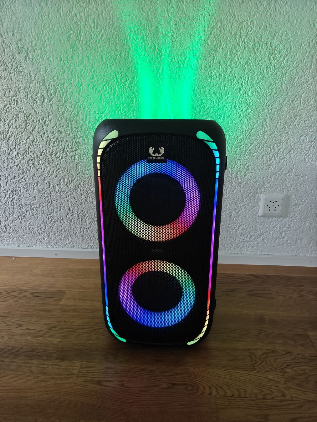 Casse acustiche: XXXL Partybox mit Lichteffekten & Bluetooth  – Nuovo (secondo la descrizione) da Marthalen venduto da Mifuso 1