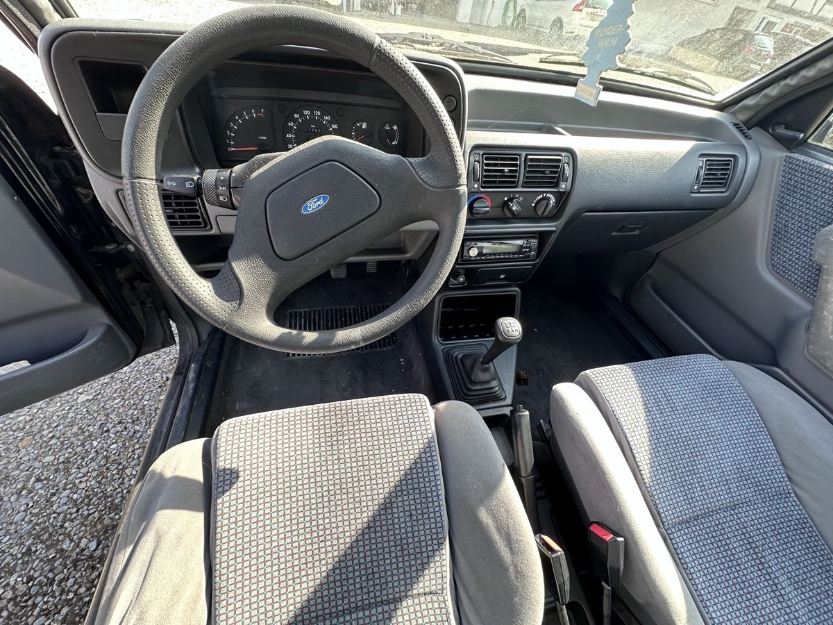 Ford Automobili: FORD Escort XR3i – Difettoso da Balterswil venduto da 899 8