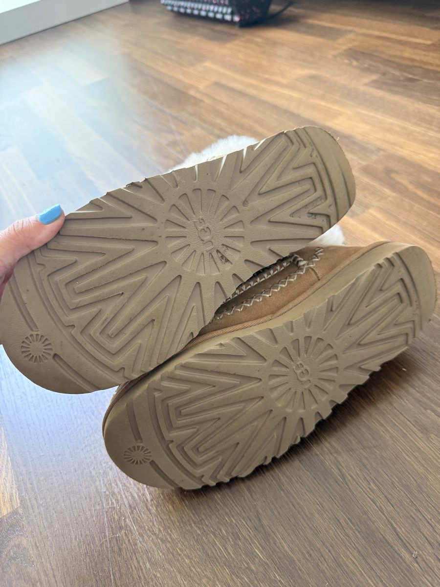 Ugg Scarpe da donna: Ugg Sheepskin Slipper Boots Size 5 EU38 – Usato da Uerikon venduto da kpr_t5k2 3
