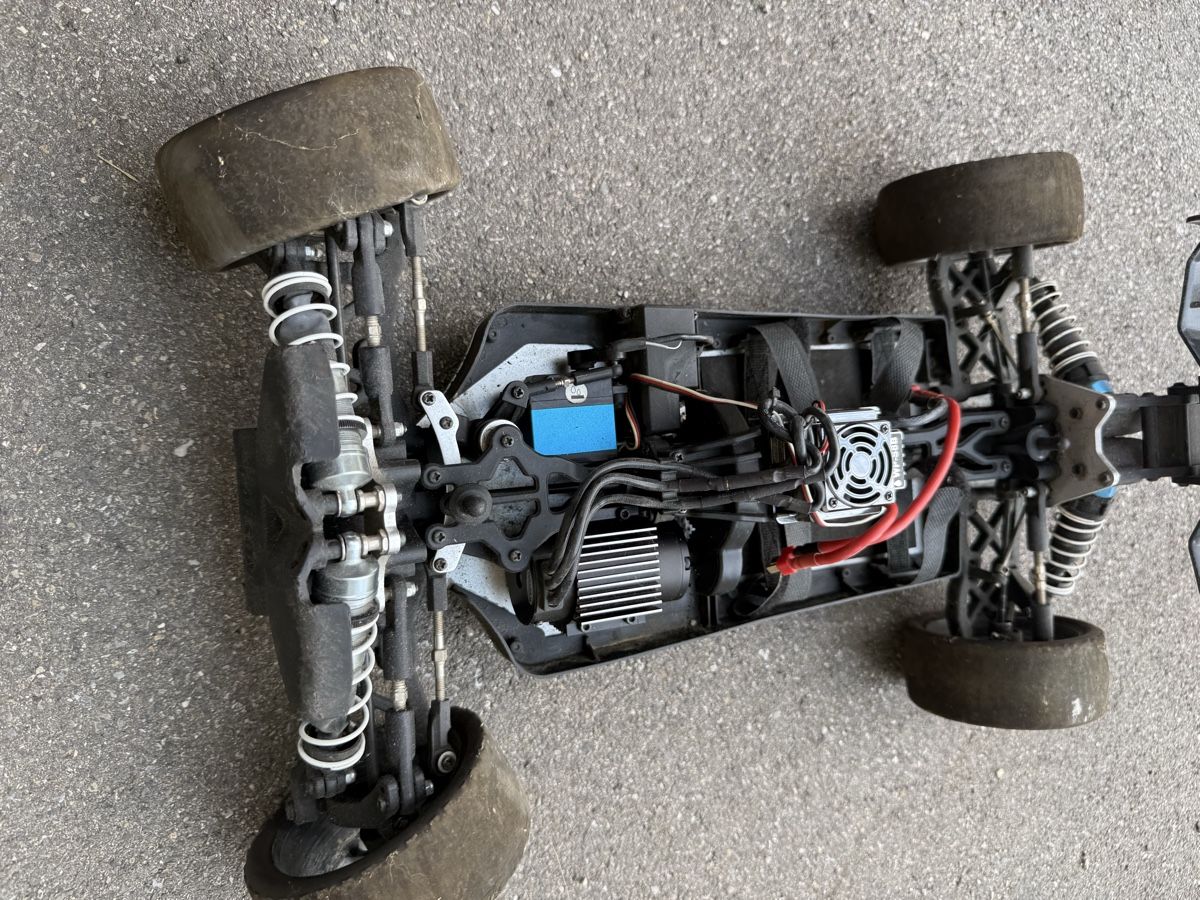 Carson RC Kits de montage: Carson Specter 6s RC Auto – Défectueux à Stein am Rhein par Coraxsas87 4