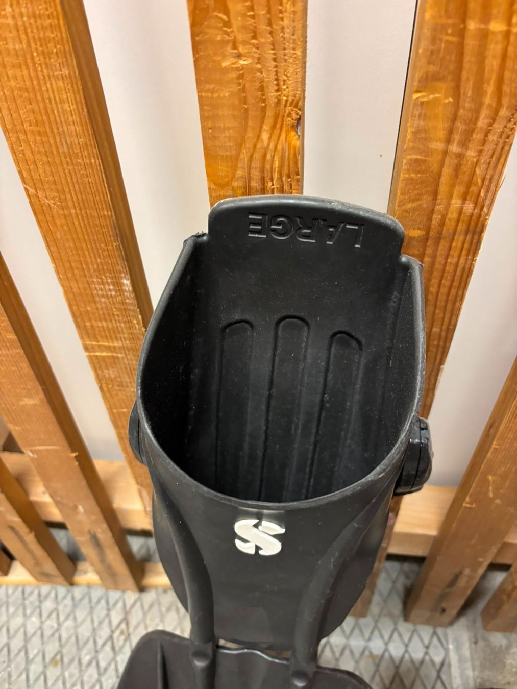 Scubapro Flossen, Masken & Schnorchel: Scubapro Seawing Flossen - Grösse "L" – Gebraucht aus Zürich von swisschicken 1