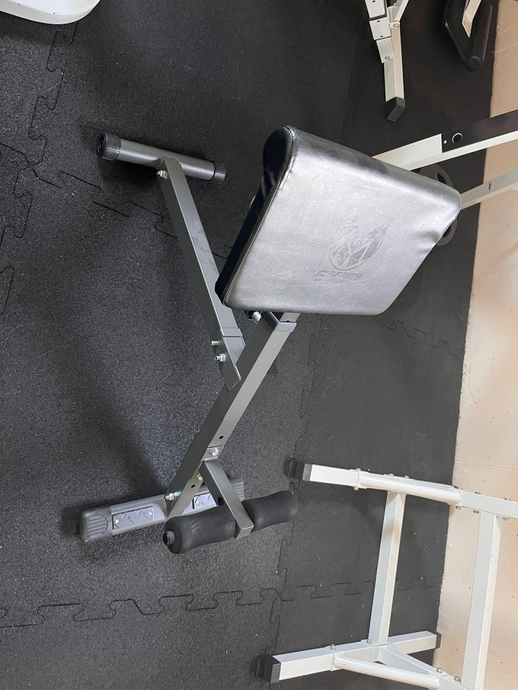 Hometrainer: Hyperextension Rückentrainer – Gebraucht aus Hallau von ber_t259 1