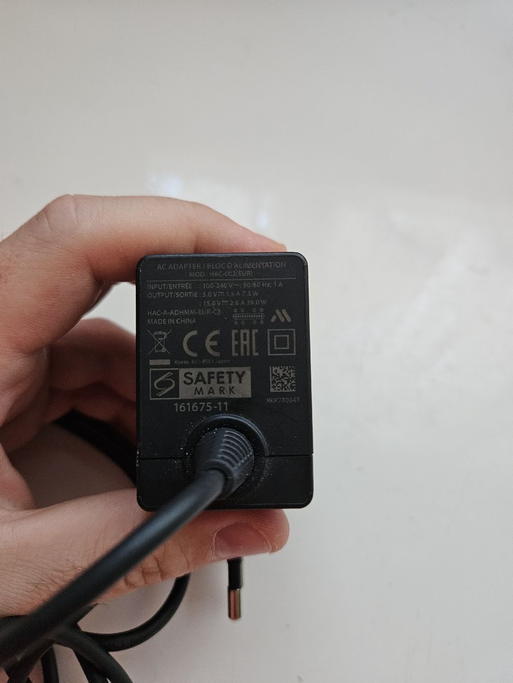 Nintendo Adapter & Kabel: Nintendo Switch Lite Ladegerät Original – Gebraucht aus Sutz von justinundfriends 2