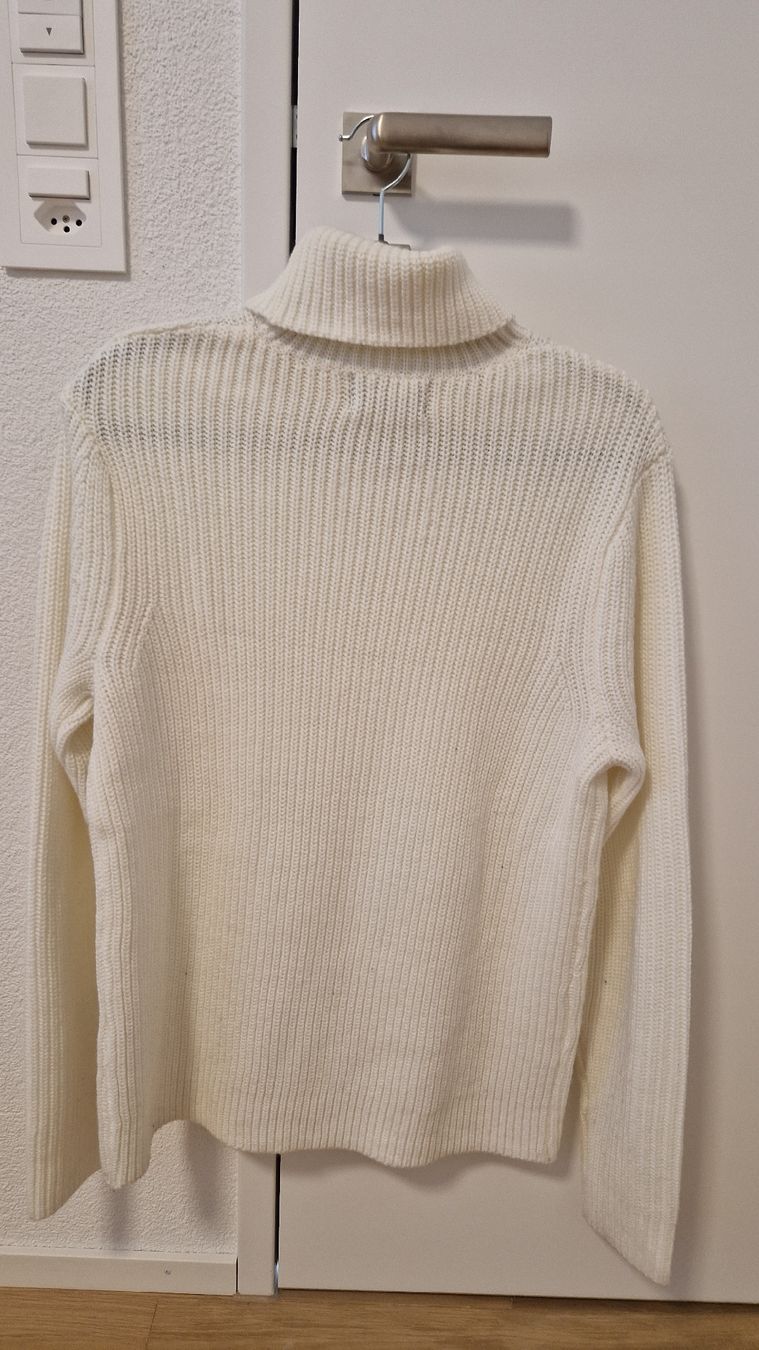 Bershka Maglioni & Felpe: Weisser Bershka Rollkragenpullover Gr. M – Nuovo (secondo la descrizione) da Untersiggenthal venduto da utr_6m5b 2
