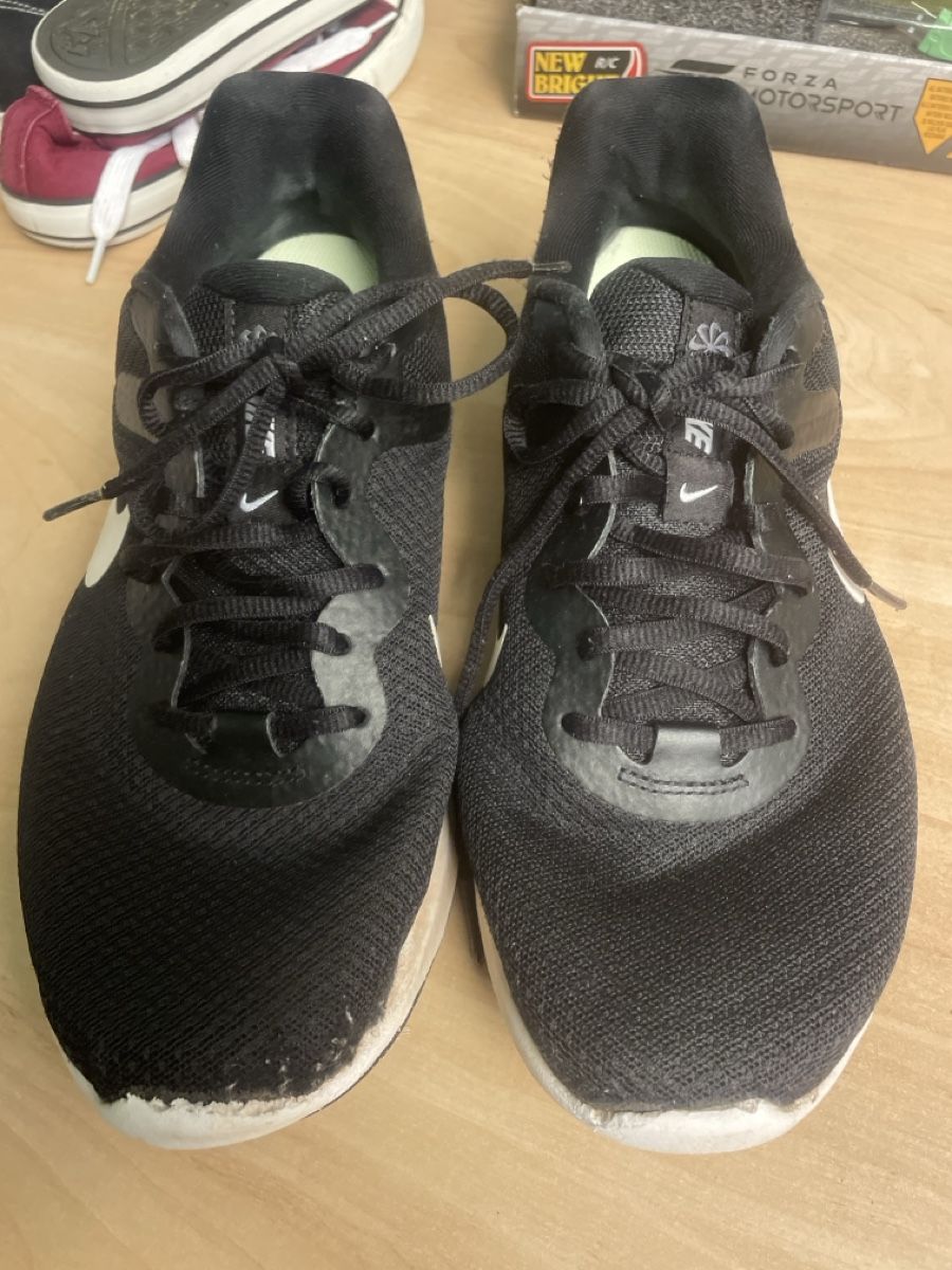 Nike Scarpe da uomo: Nike Downshifter Laufschuhe Schwarz Gr.41 – Usato da Obergerlafingen venduto da cabo4 1
