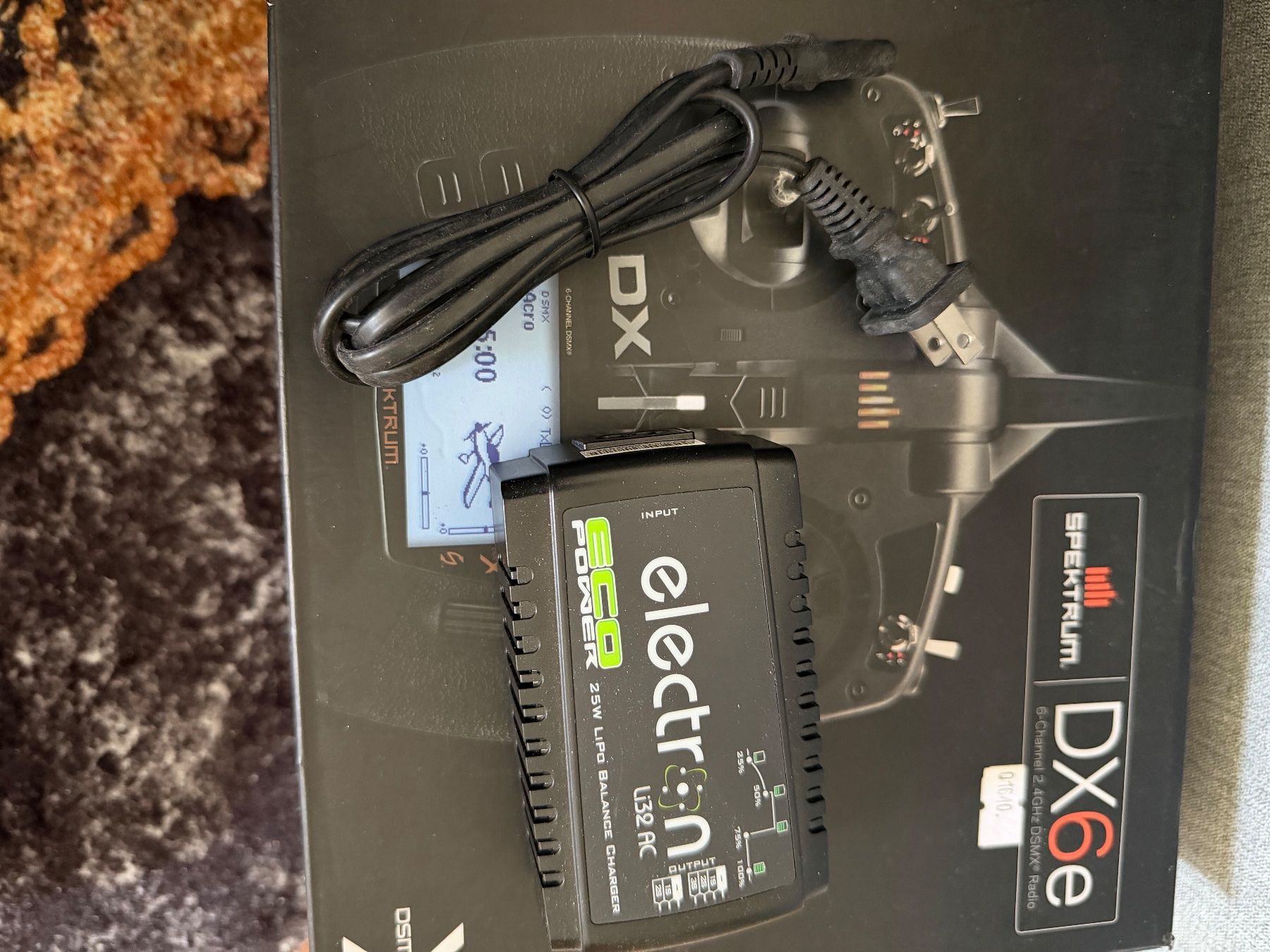 Spektrum Telecomando: Spektrum DX6e transmitter/ Spektrum AR620 Receiver / +Servos – Nuovo (secondo la descrizione) da Glattbrugg venduto da ele_dj5t 5