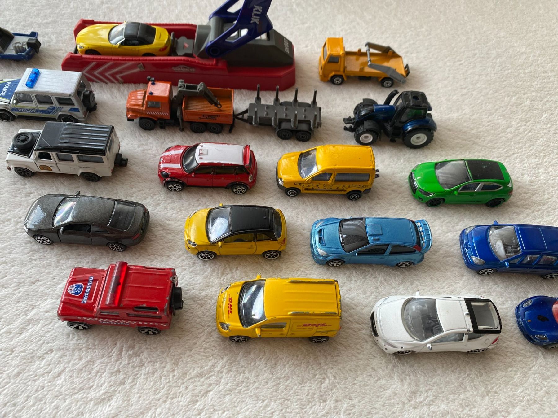 Majorette Spielzeuge: Majorette Spielzeugautos + Katapult Konvolut – Gebraucht aus Spiez von Mlandcruiser 3