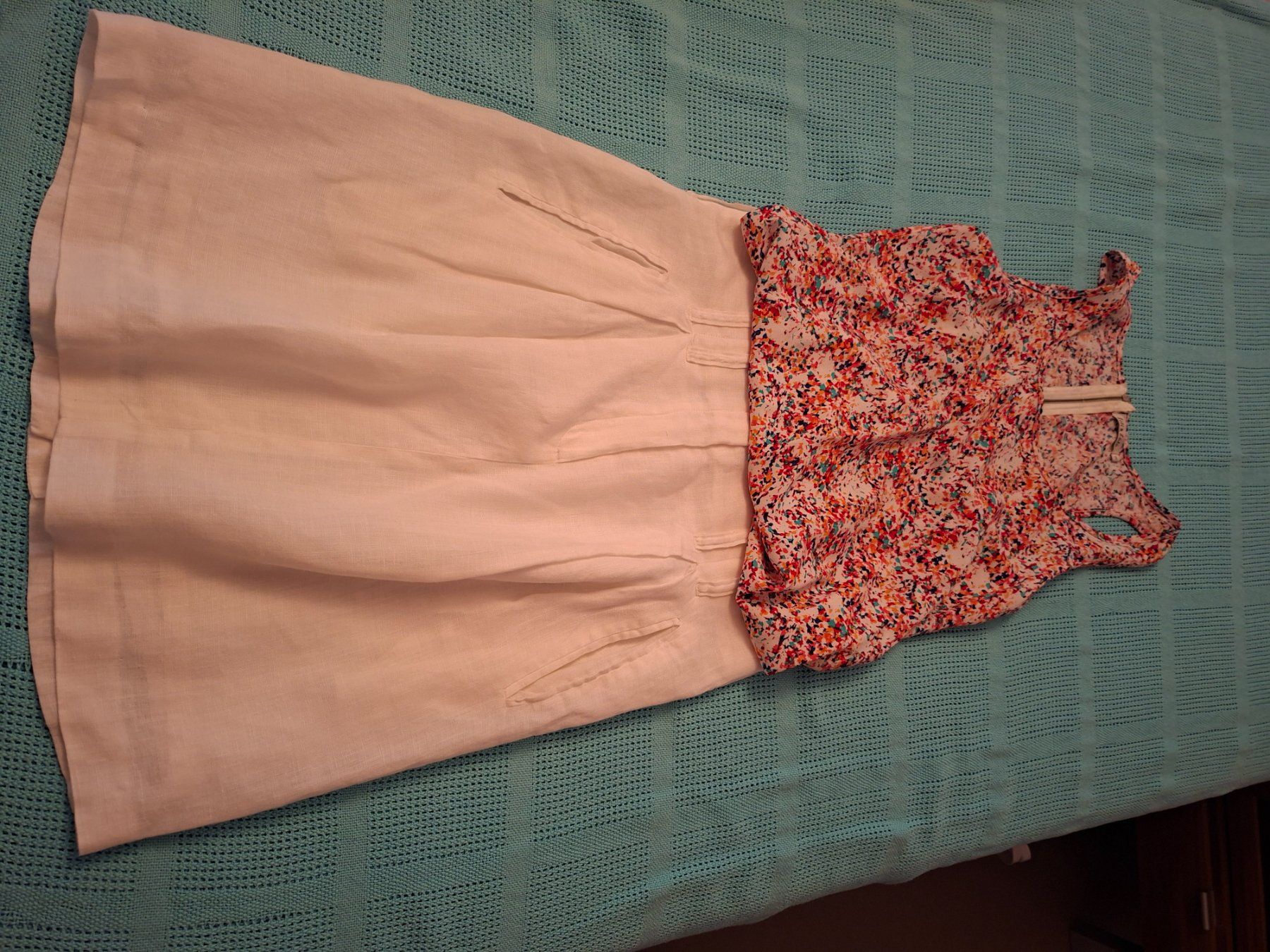 Lots de vêtements: Jupe Leinen und Oberteil – D'occasion à Neuenkirch par marthab67