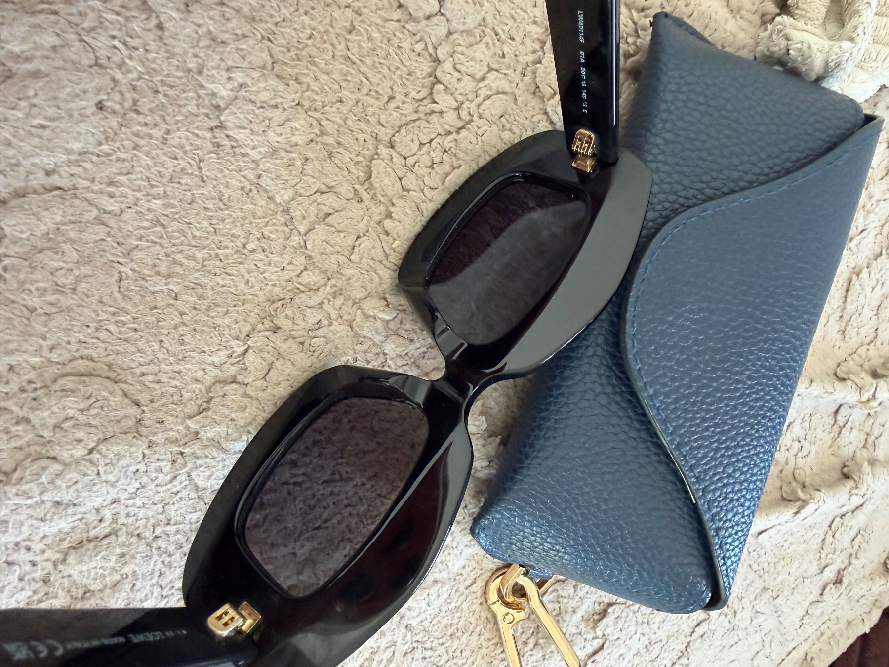 Loewe Occhiali & Lenti: Lunettes de soleil LOEWE – Usato da Marin-Epagnier venduto da Cris_Tina_Elena_26 2
