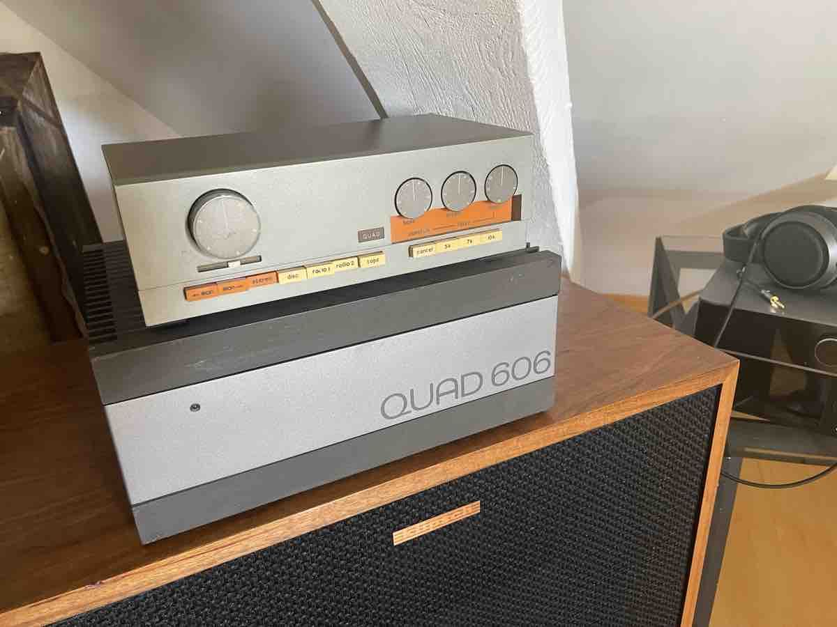 Quad Amplificatori: Quad 606 Power Amplifier and Preamp acceptable – Usato da Corsier GE venduto da Monk