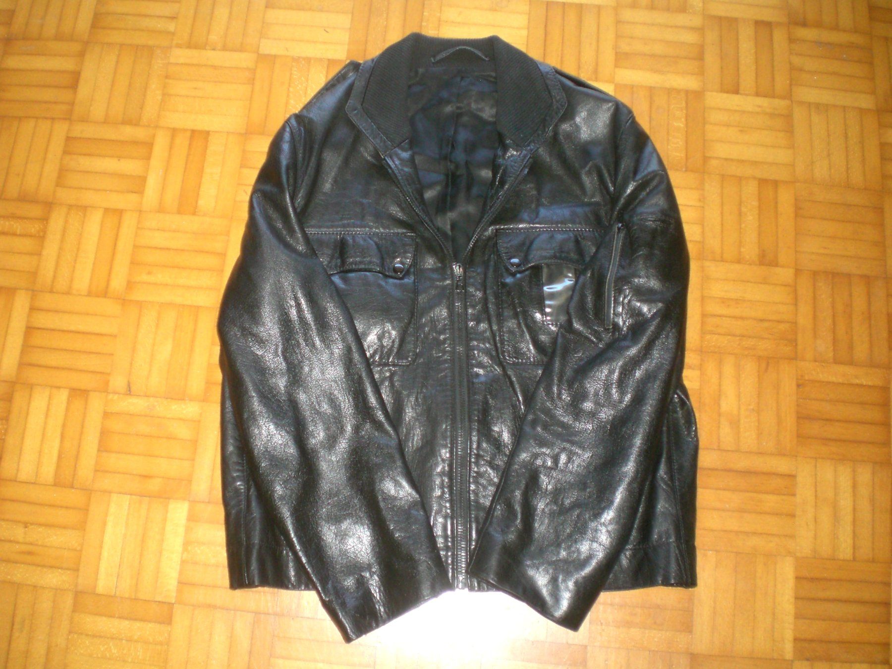 Uniformes: Alte Uniform Lederjacke – Défectueux à Grellingen par Neuron67 6