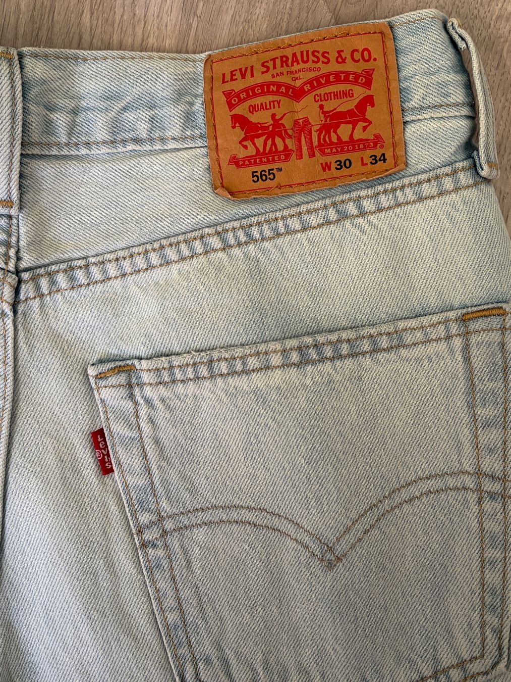 Levi's Jeans: Levi's Jeans W30 L34 hellblau – Nuovo e nell'imballaggio originale da Oberweningen venduto da Achille.3 2