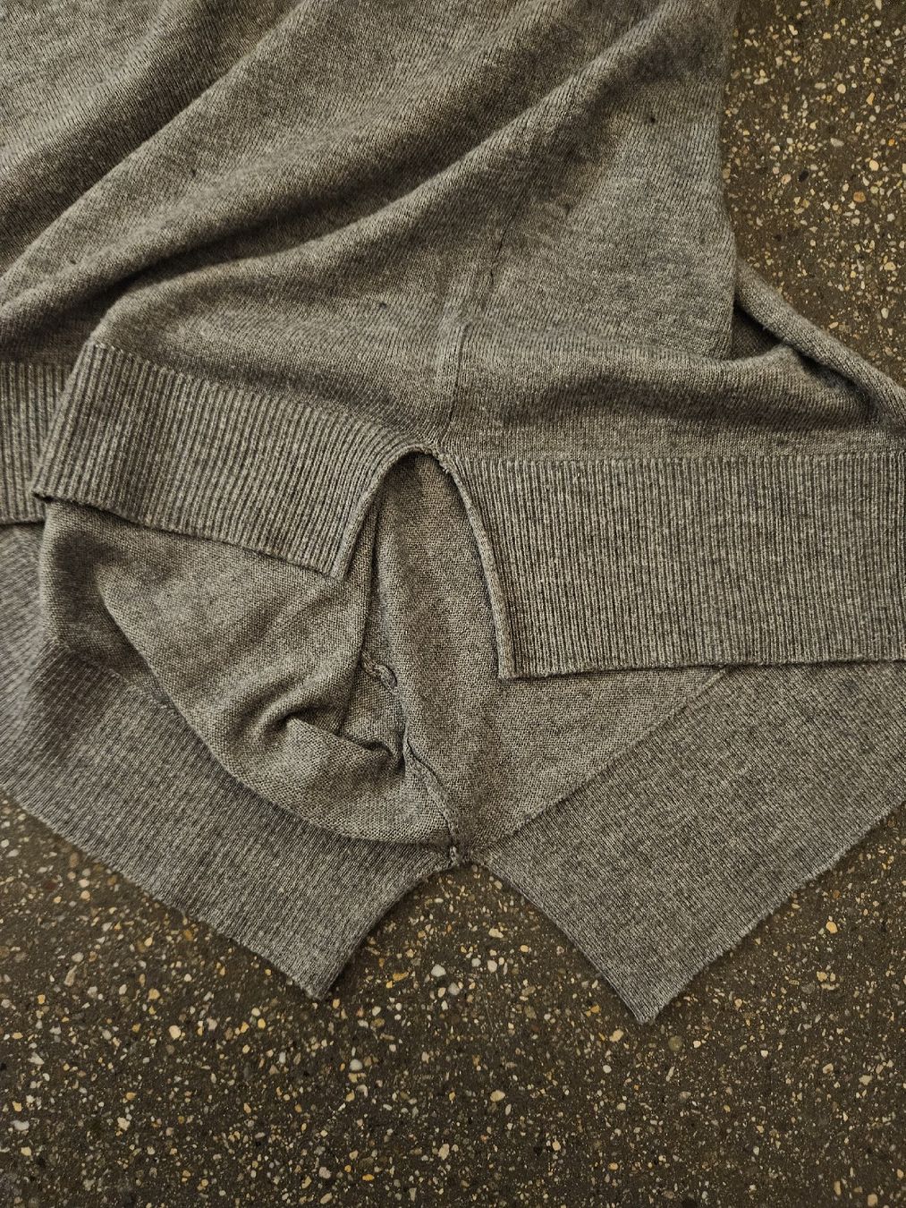 Zara Pulls & Sweat-shirts: Damen Pullover Zara grau Gr S  – Neuf (Voir description) à Anwil par tamoos 3