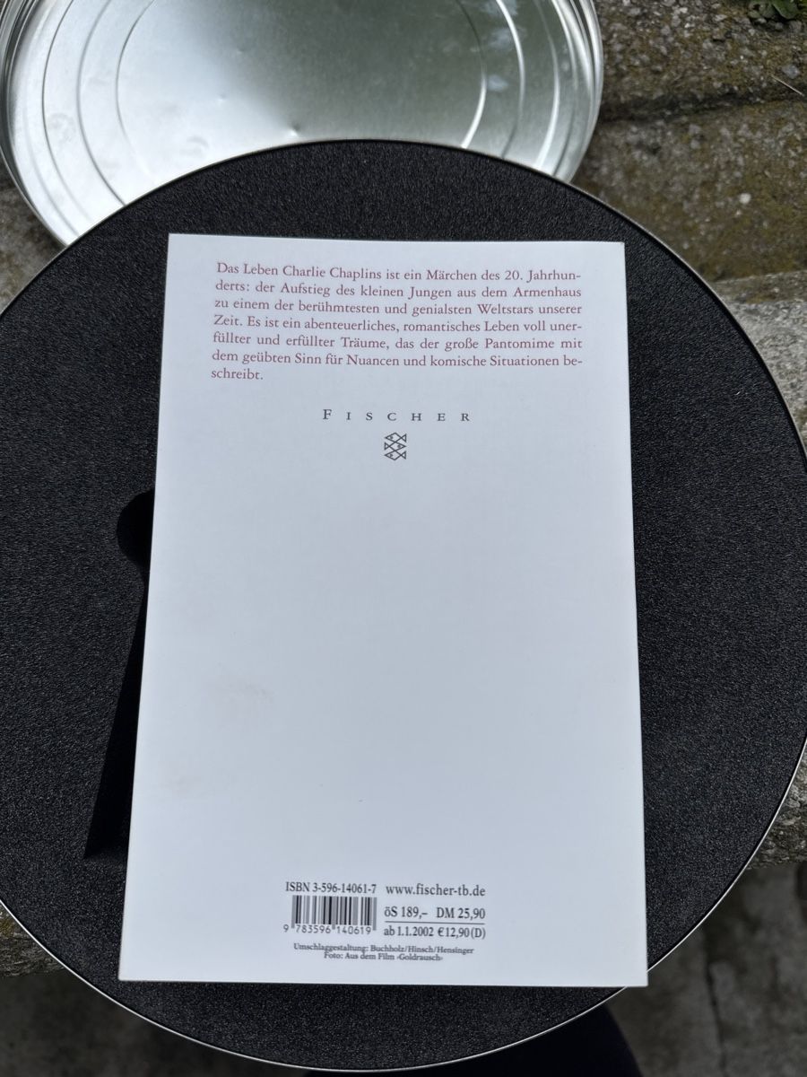 Bücher: Buch in Box Charly Chaplin – Gebraucht aus Matten(St.Stephan) von ren_r8tw 3