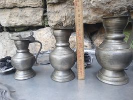 Trois channes en étain anciens avec poinçons etat usage