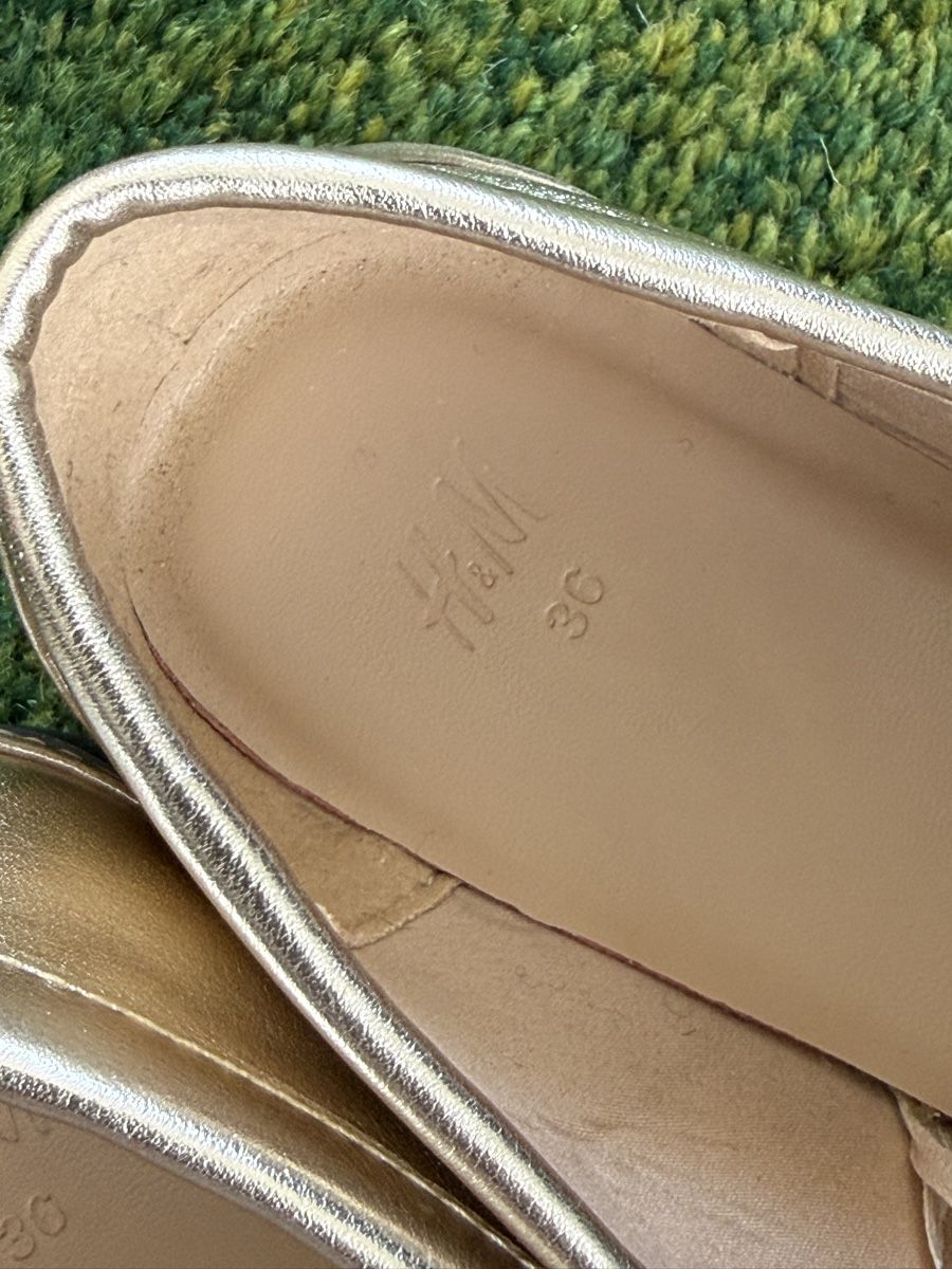 H&M Herrenschuhe: H&M gold loafers 36 – Gebraucht aus Zürich von Allwelcome 6