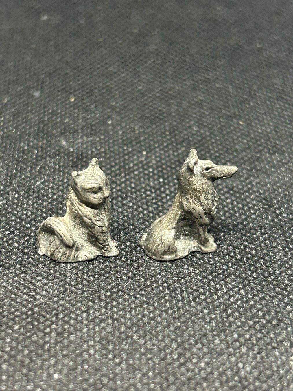 Statuette: Figurine chien et tigre – Usato da Lausanne venduto da Weber1007 1