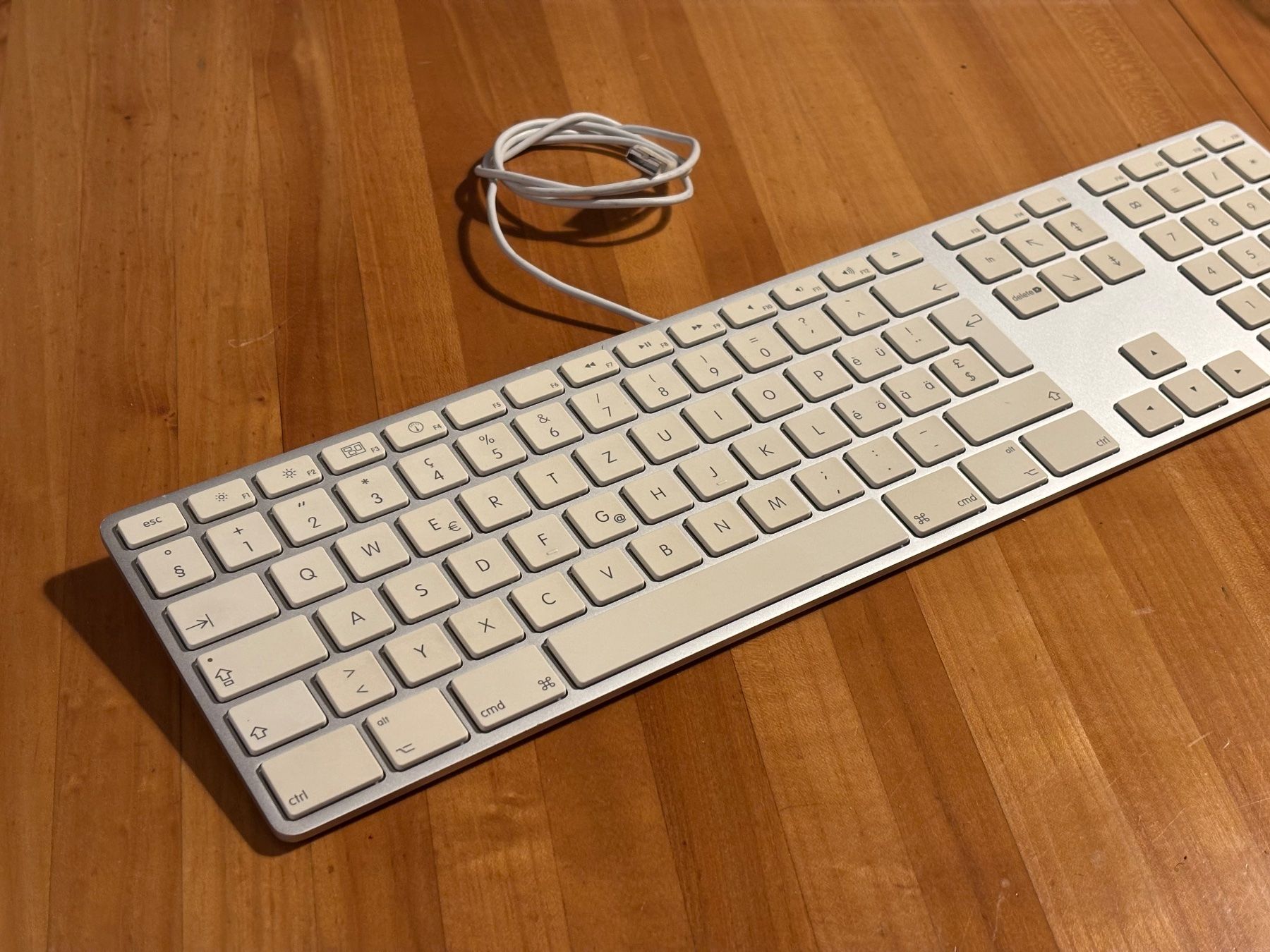 Apple Tastiere: Apple original Tastatur - kabelgebunden USB – Usato da Winterthur venduto da JAKU.SPACE 2